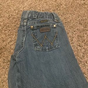 Boys Size 5 regular Wrangler Retro Relaxed Straight denim